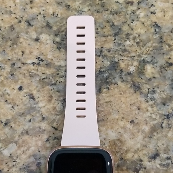 SOLD!! Like New Fitbit Versa 2 Smartwatch - SZ S/L - Picture 5 of 10
